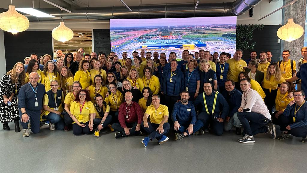 🌟 Izuzetno ponosni: Montirali smo LED display u IKEA centru! 🎉